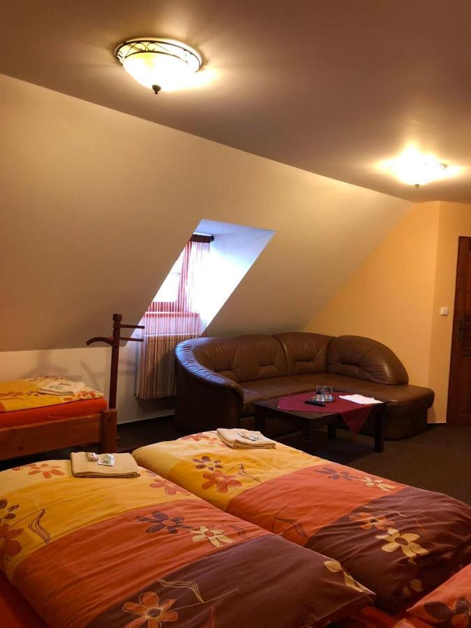 Penzion Kelt Hotel Zátor Exterior foto